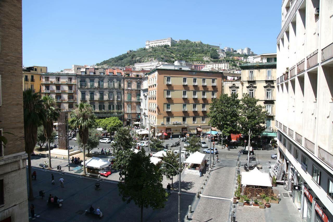 Art Resort Piazza Carita' Naples Exterior photo